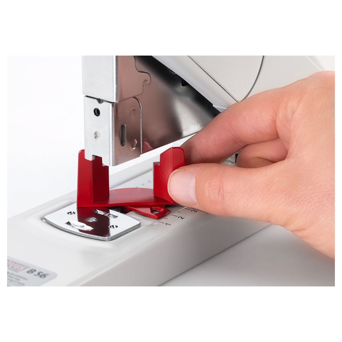 Butée de papier de l'agrafeuse grande capacité NOVUS B 56XL.